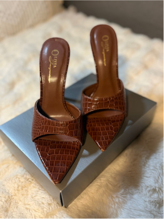 Unbranded Shoes - Preowned, Olivia Jaymes stiletto mules,pointed toe, croc embossed, brown , 8.5